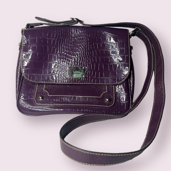 Liz & Co Purple Faux Crocodile Purse - Picture 1 of 11